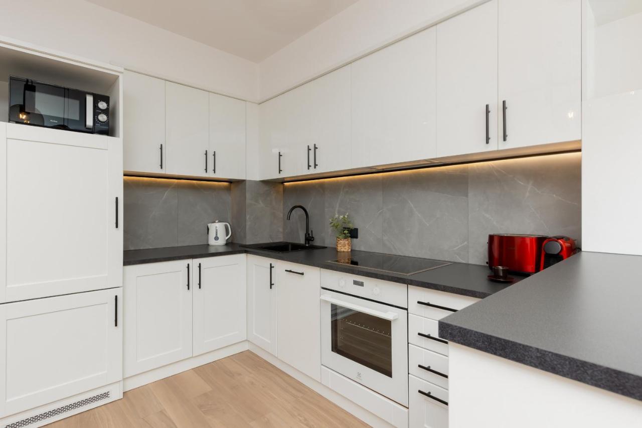 Warsaw Stylish By Renters Apartment *